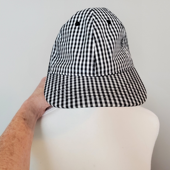 Hat - Picture 2 of 8